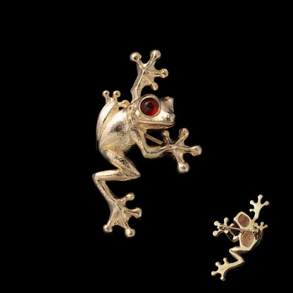 Tree Frog Brooch
