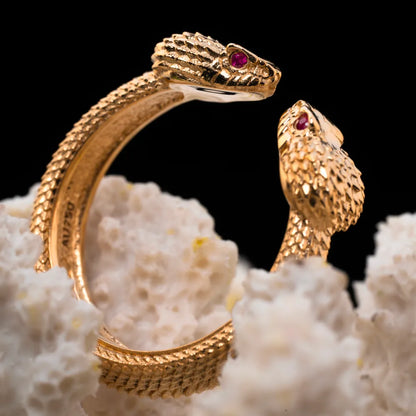Customized 14k Gold Amphisbaena Ring details 04