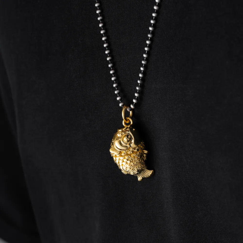 Customized 18k Gold Koi Fidget Pendant details 03