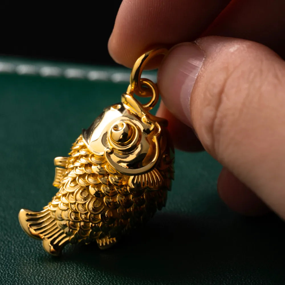 Customized 18k Gold Koi Fidget Pendant details 04