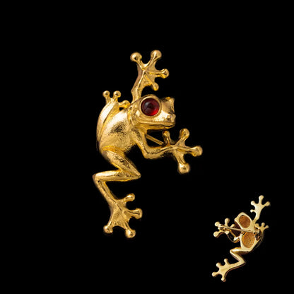 Tree Frog Brooch