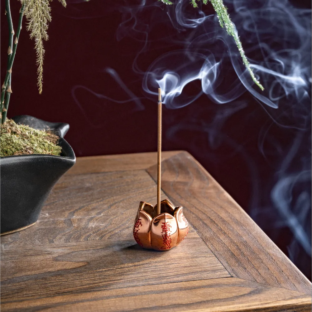 Customized Black Copper Wealth Lotus Incense Holder Details04