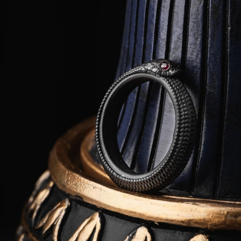 Customized Blackened OuroborosRing 2.0 Details 04