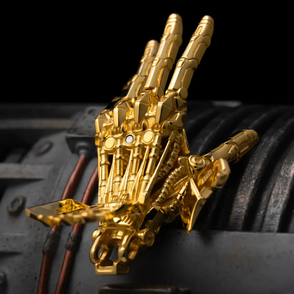 Customized Gold Vermeil Mechanical Hand Pendant Left Details 03