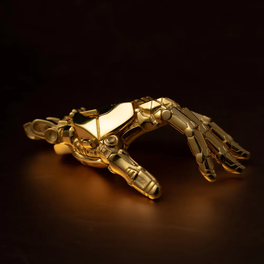 Customized Gold Vermeil Mechanical Hand Pendant Left Details 04