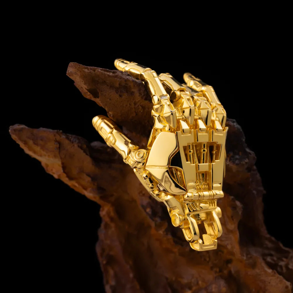 Customized Gold Vermeil Mechanical Hand Pendant Right Details 01