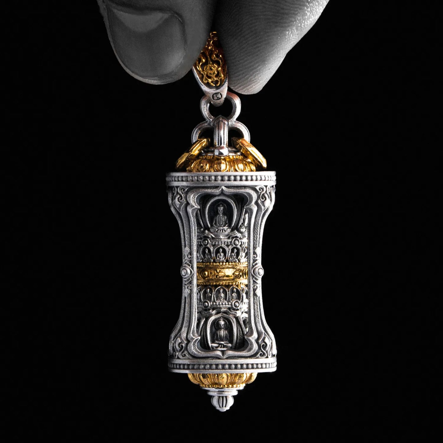 Rotatable Buddha Pendant