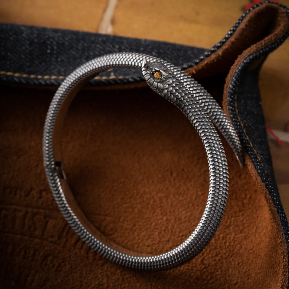 Customized Oxidized Silver Hognose Snake Bracelet Details 05