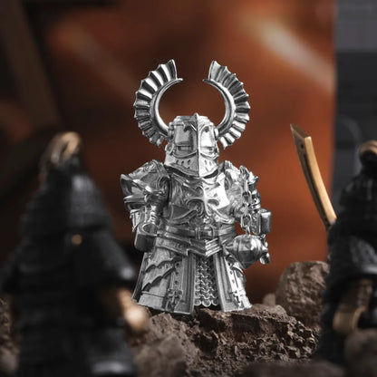 Customized Silver Crusader Figurine Details02