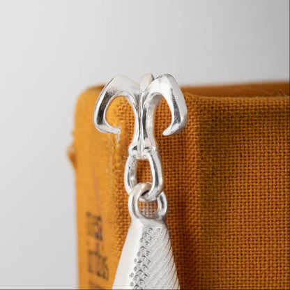 Customized Silver Lure Capsule Pendant Details03