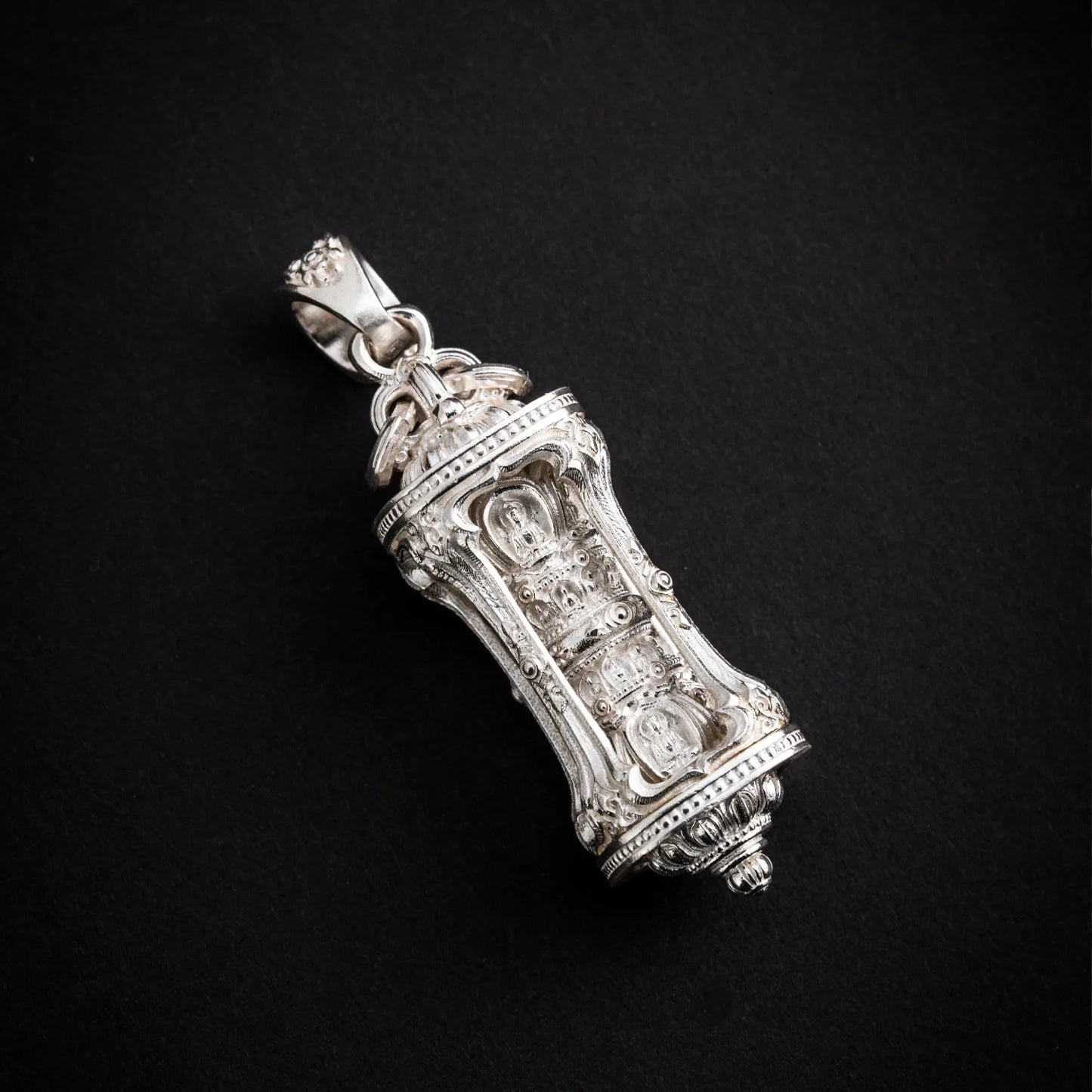 Rotatable Buddha Pendant