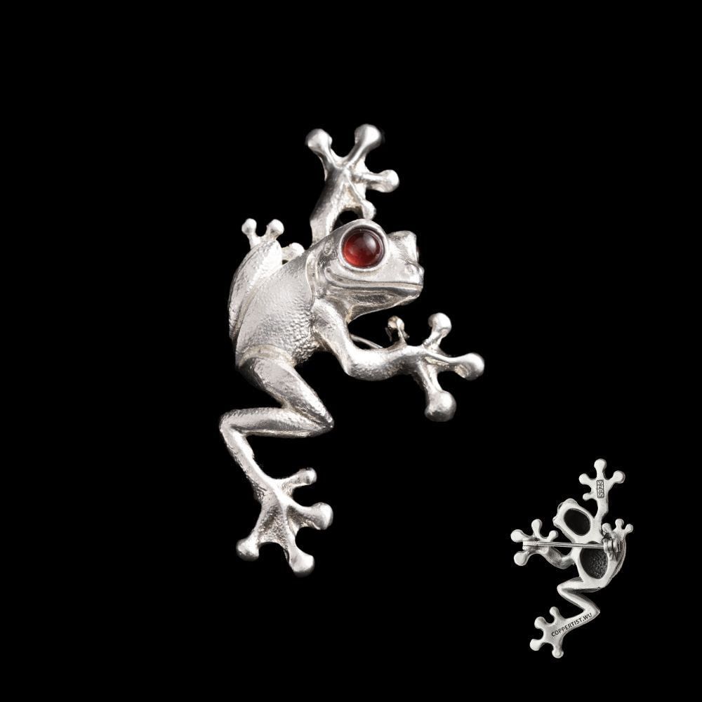 Customized silver Tree frog Brooch Details 01