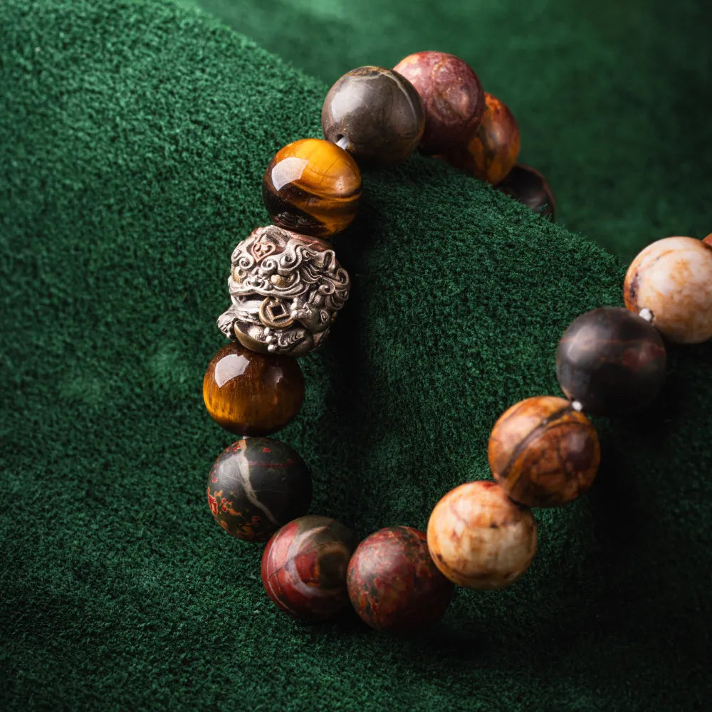 Ember of Autumn Pixiu Bracelet Details 08