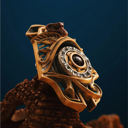 Eye of Horus Spinner Pendant V27 Details 07