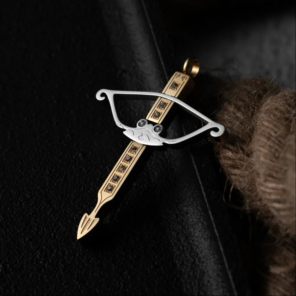 Gold Arrow Pendant Details 04
