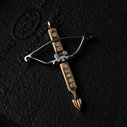 Gold Arrow Pendant Details 07
