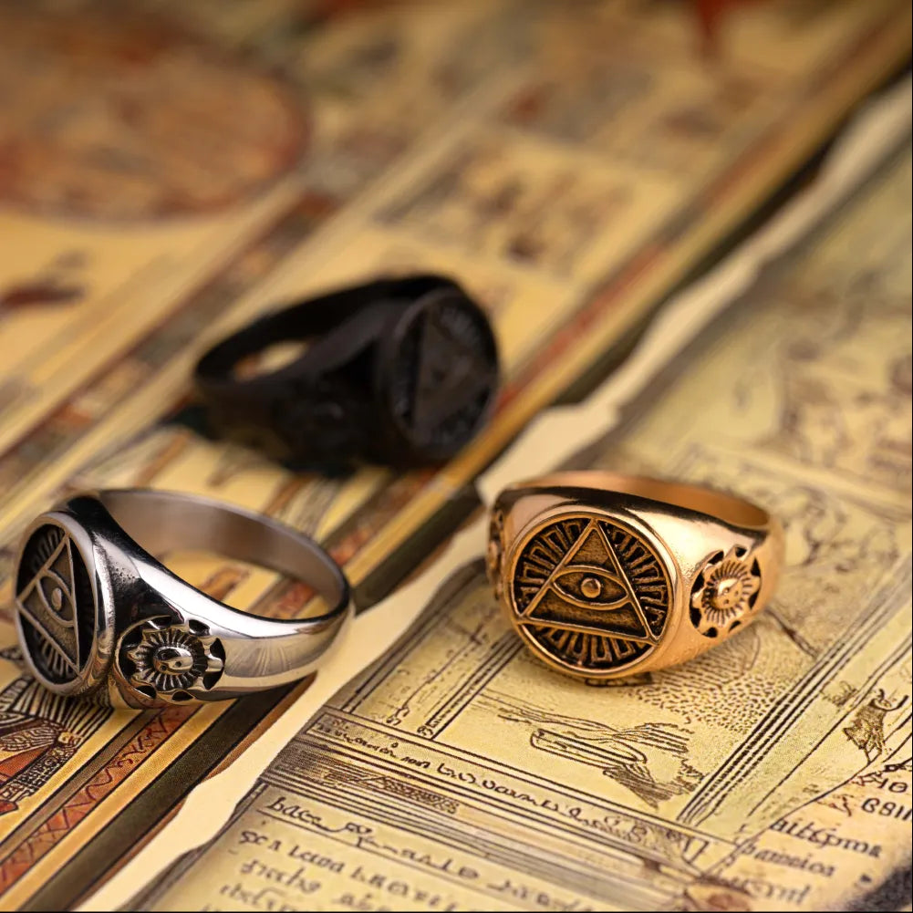 Gold Tone Horus Signet Ring Details 08