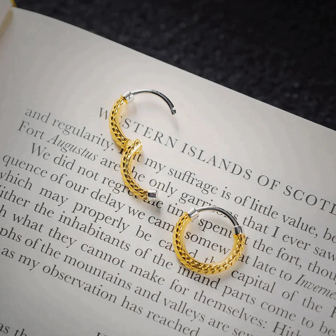 Gold Vermeil Snake Skin Huggie Earrings Details 03