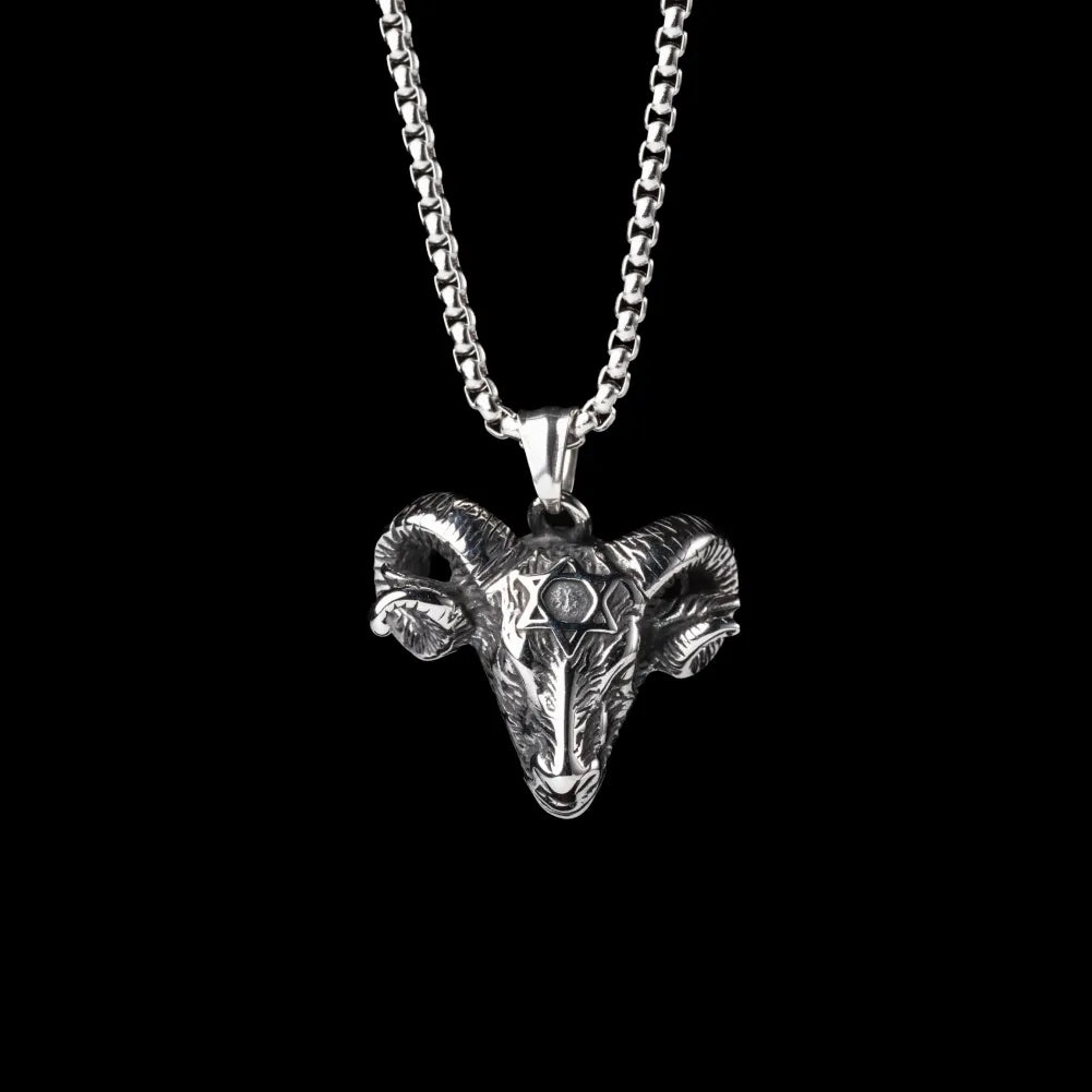 Gothic Goat Head Pendant Details 01