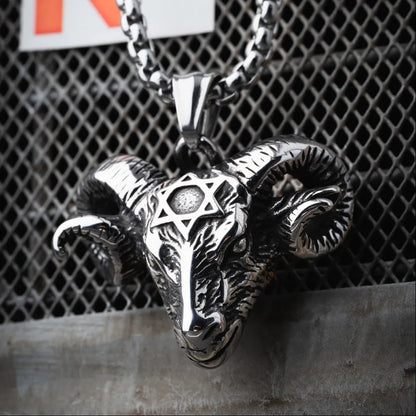 Gothic Goat Head Pendant Details 03