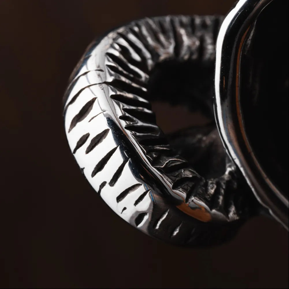 Gothic Goat Head Pendant Details 04