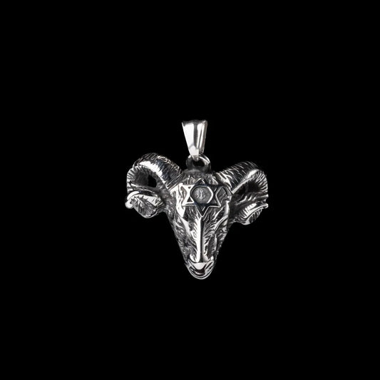 Gothic Goat Head Pendant Details 08