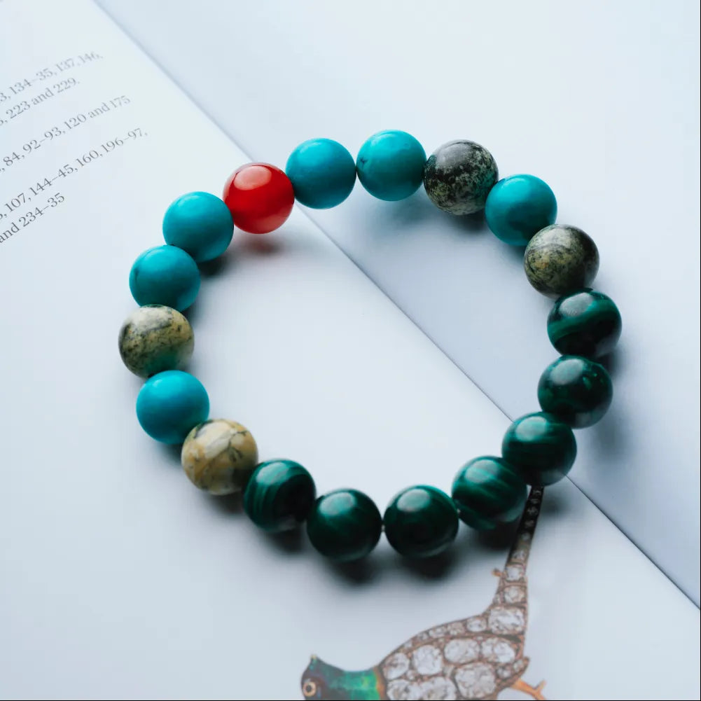 Heart of the Forest Bracelet Details 08