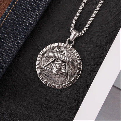 Horus Medallion Details 02