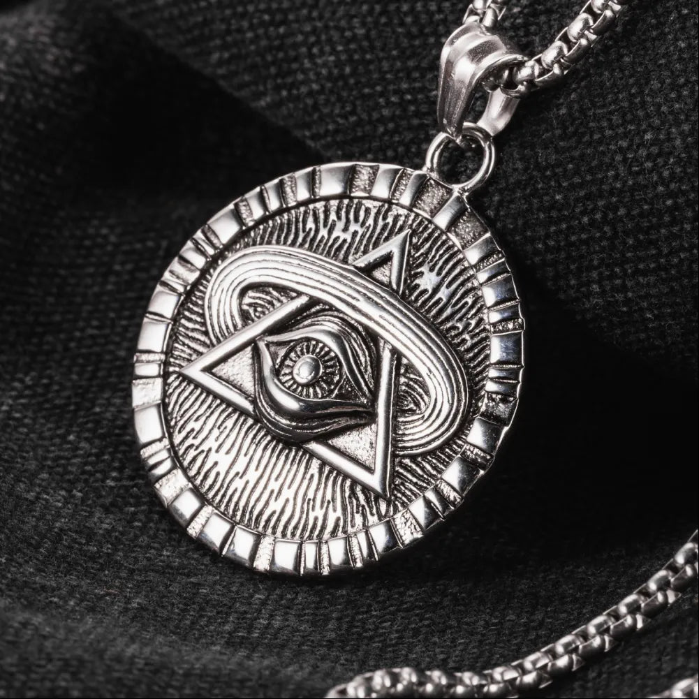 Horus Medallion Details 04