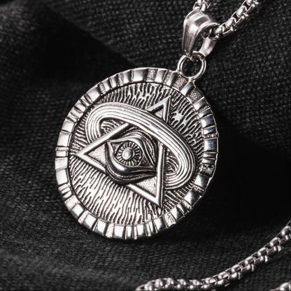 Horus Medallion Details 04