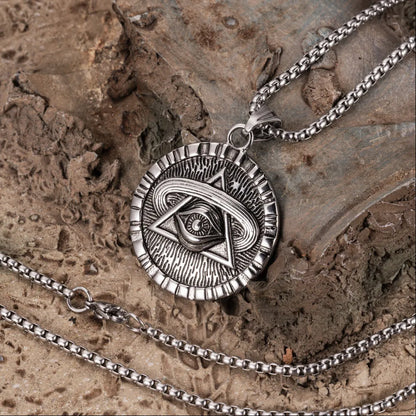 Horus Medallion Details 06