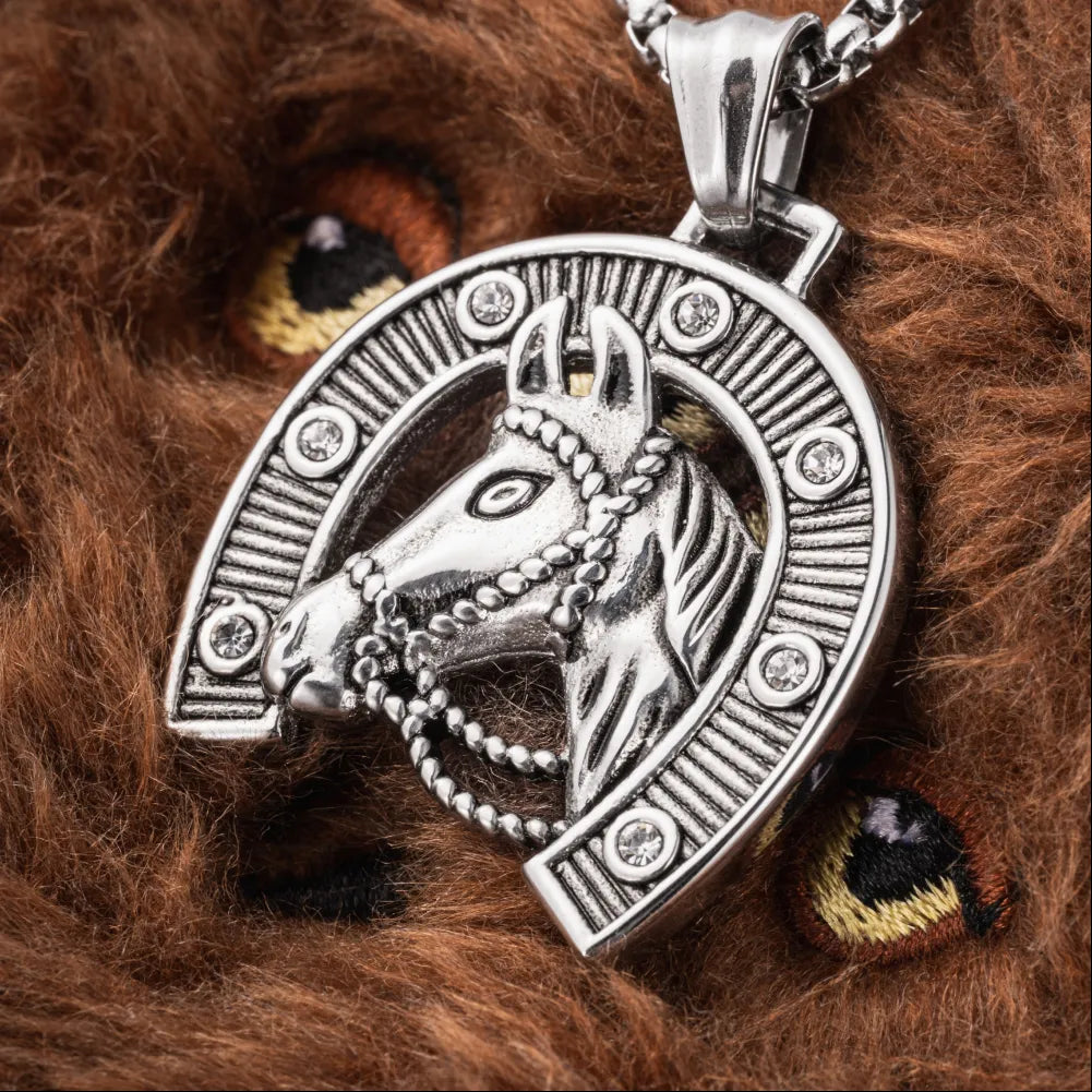 Iron Hoof Pendant Details 04