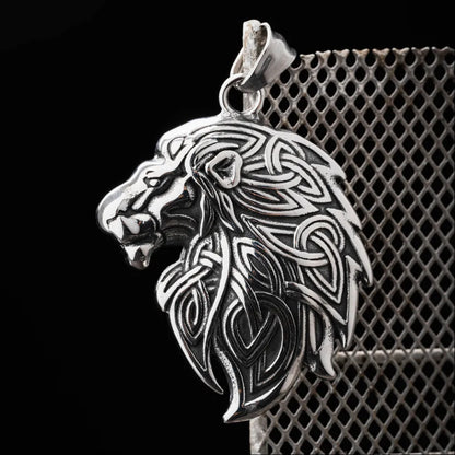 Lion King Pendant Details 02
