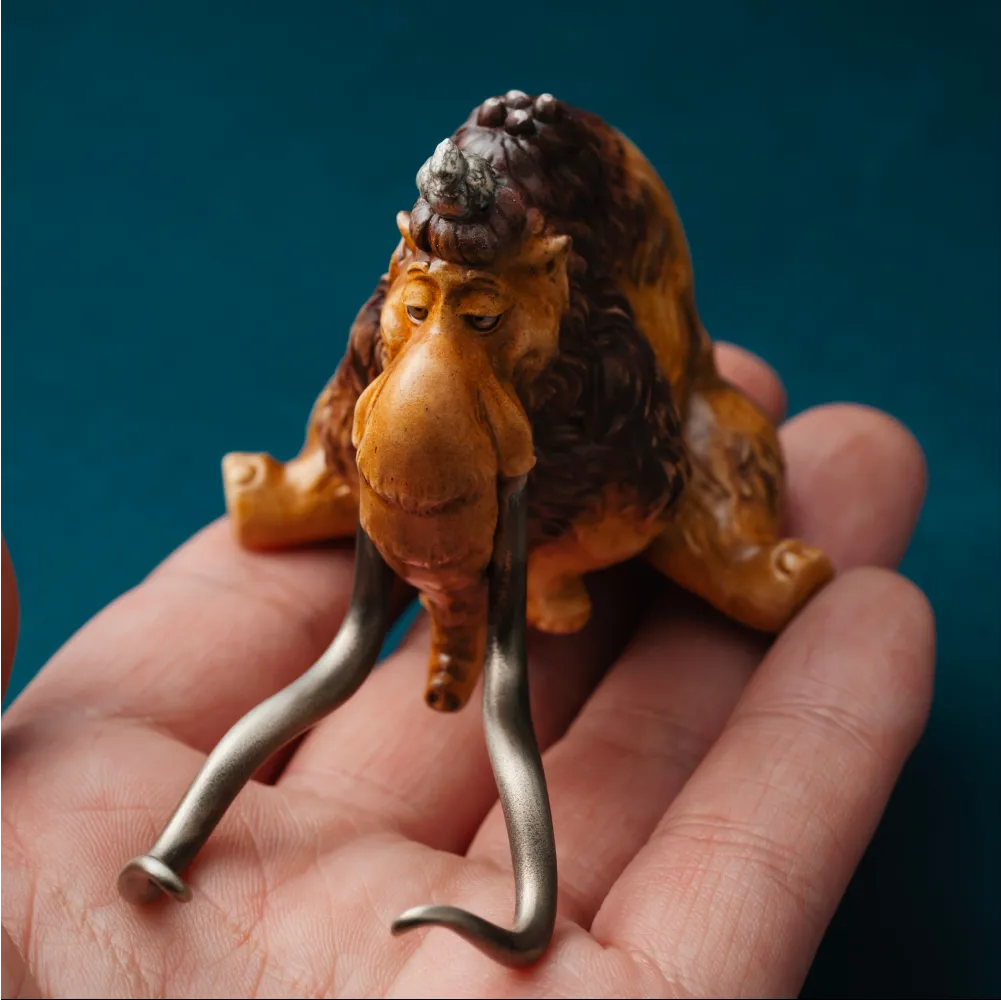 Mammoth Phone Holder Details 03