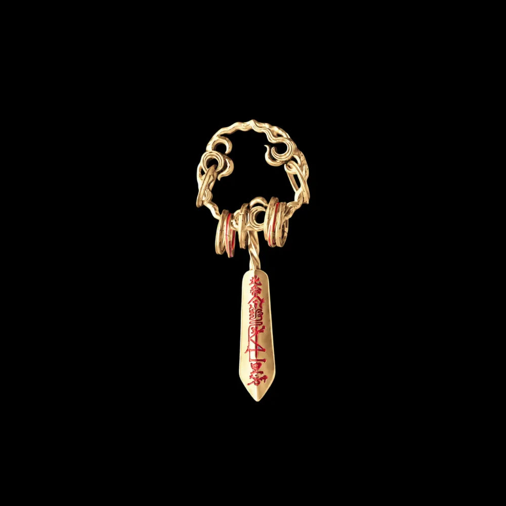Masterblade Talisman Pendant 18K gold and cinnabar black background product view
