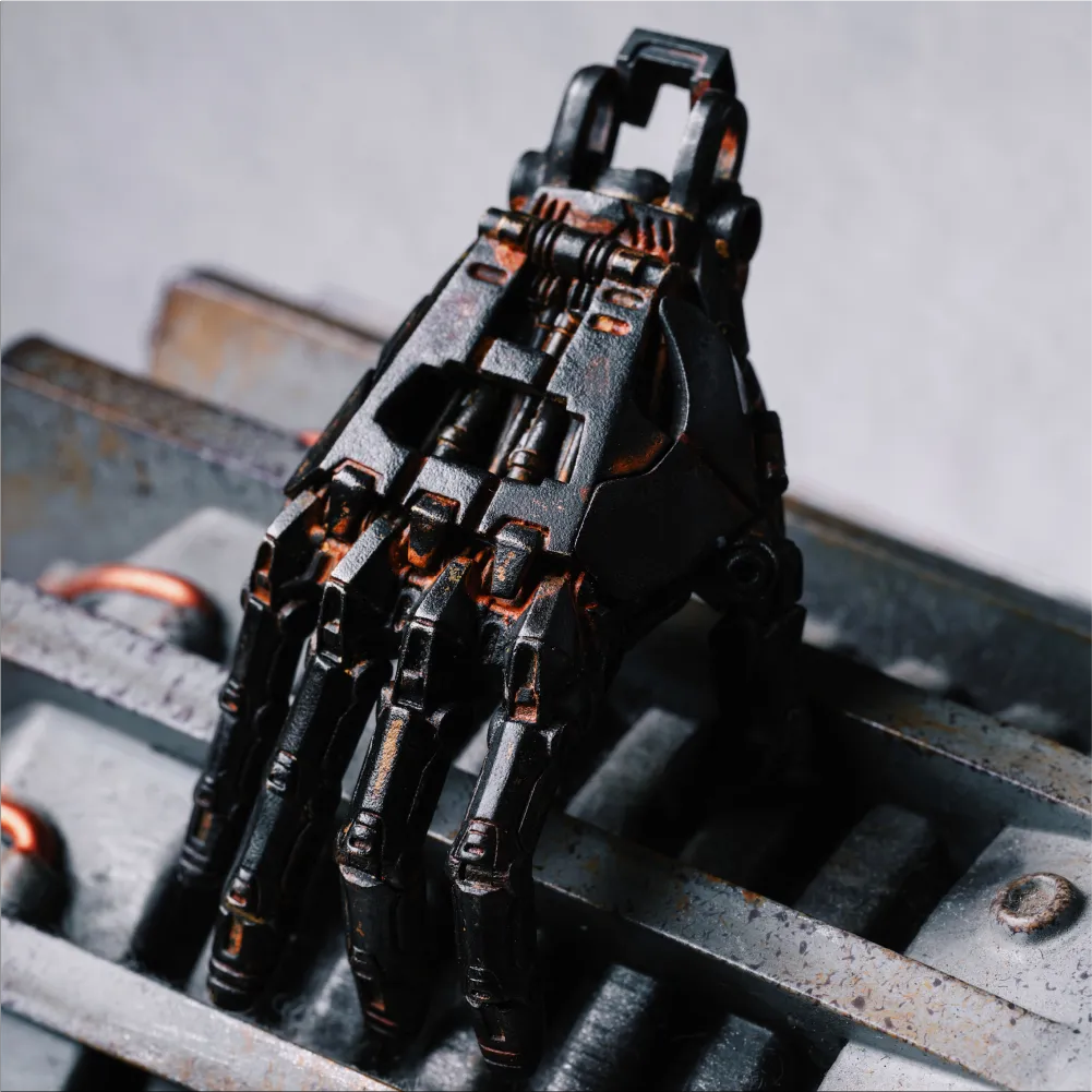 Mechanical Hand Pendant - Right