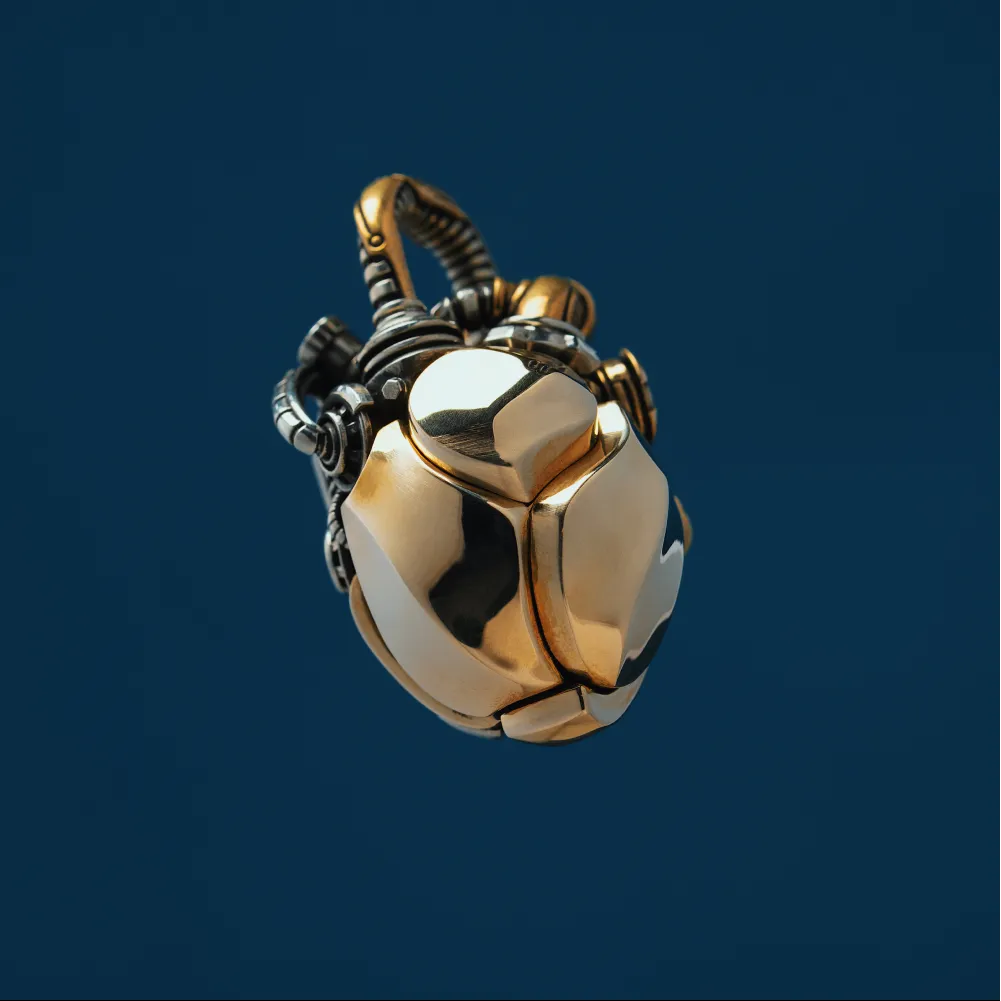 Mechanical Heart Pendant Details 03