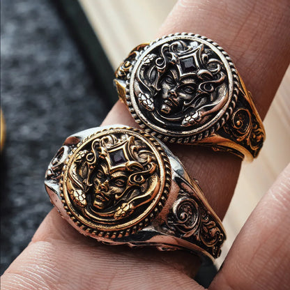 Medusa Signet Ring Details 08