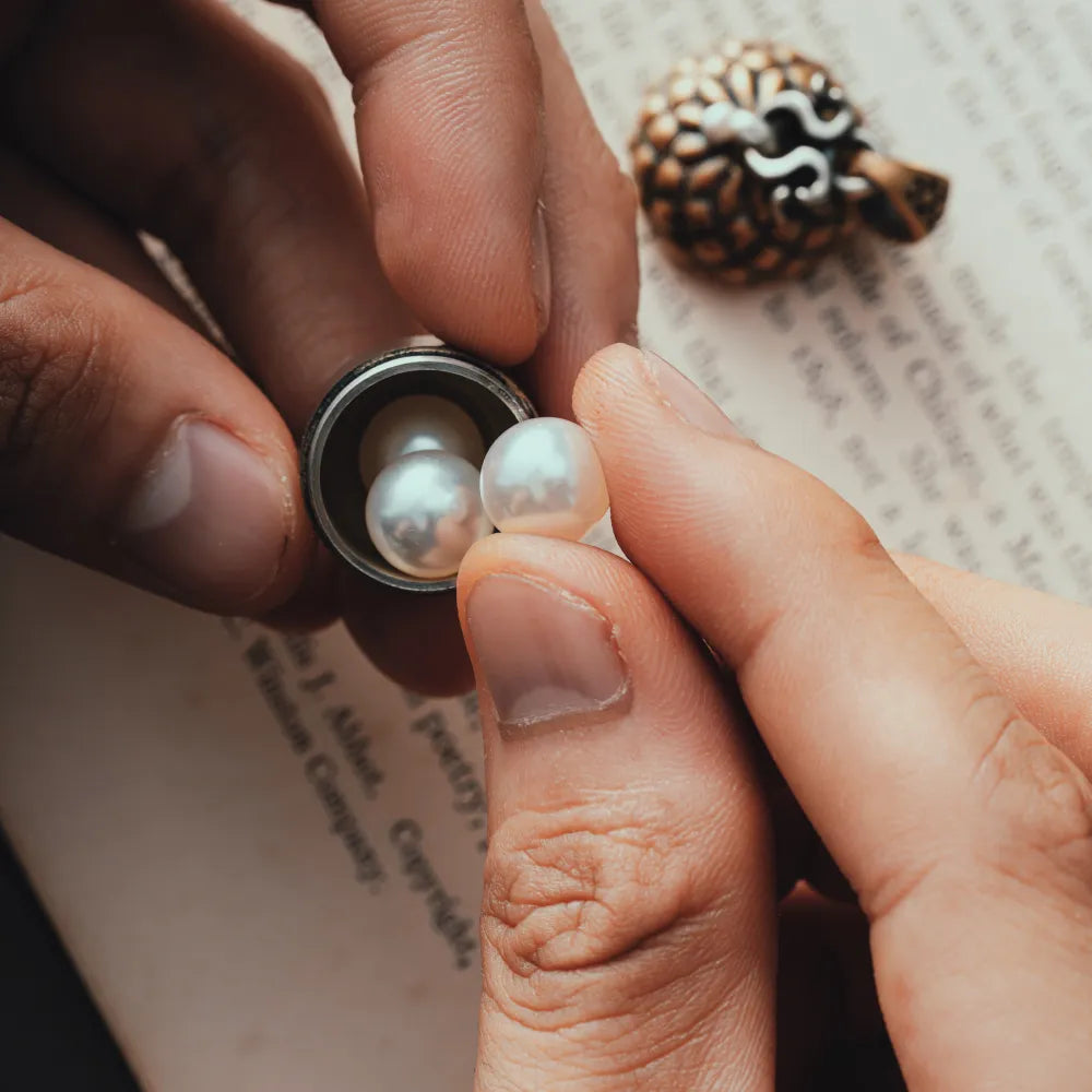 Acorn Capsule Pendant