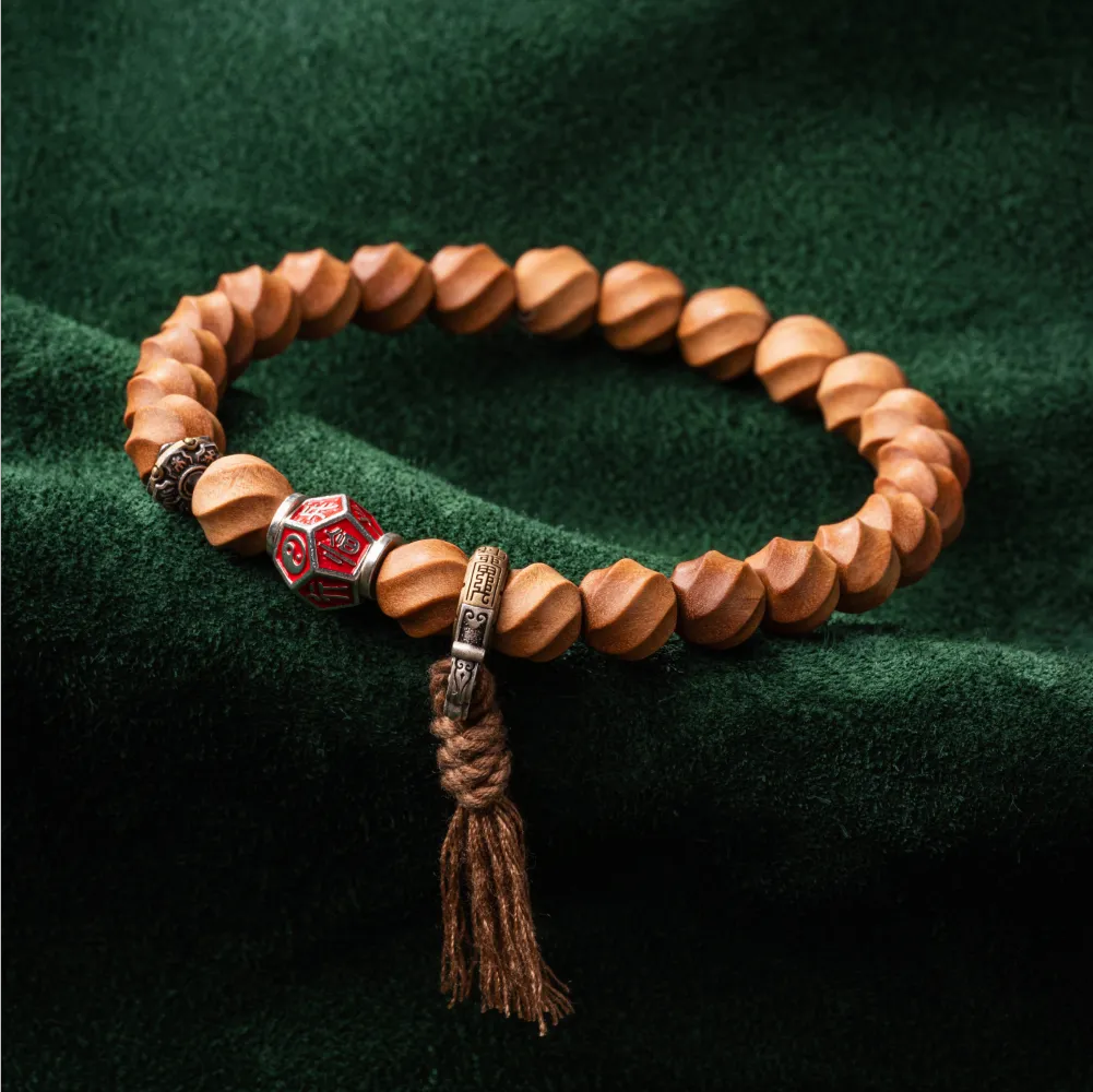 Nine Syllable Mantra Bead Details07