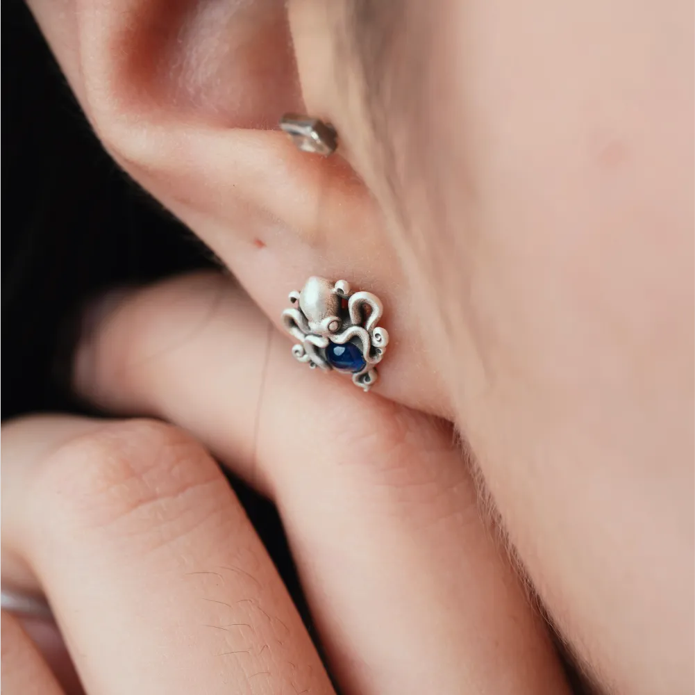 Octopus Studs Details 08