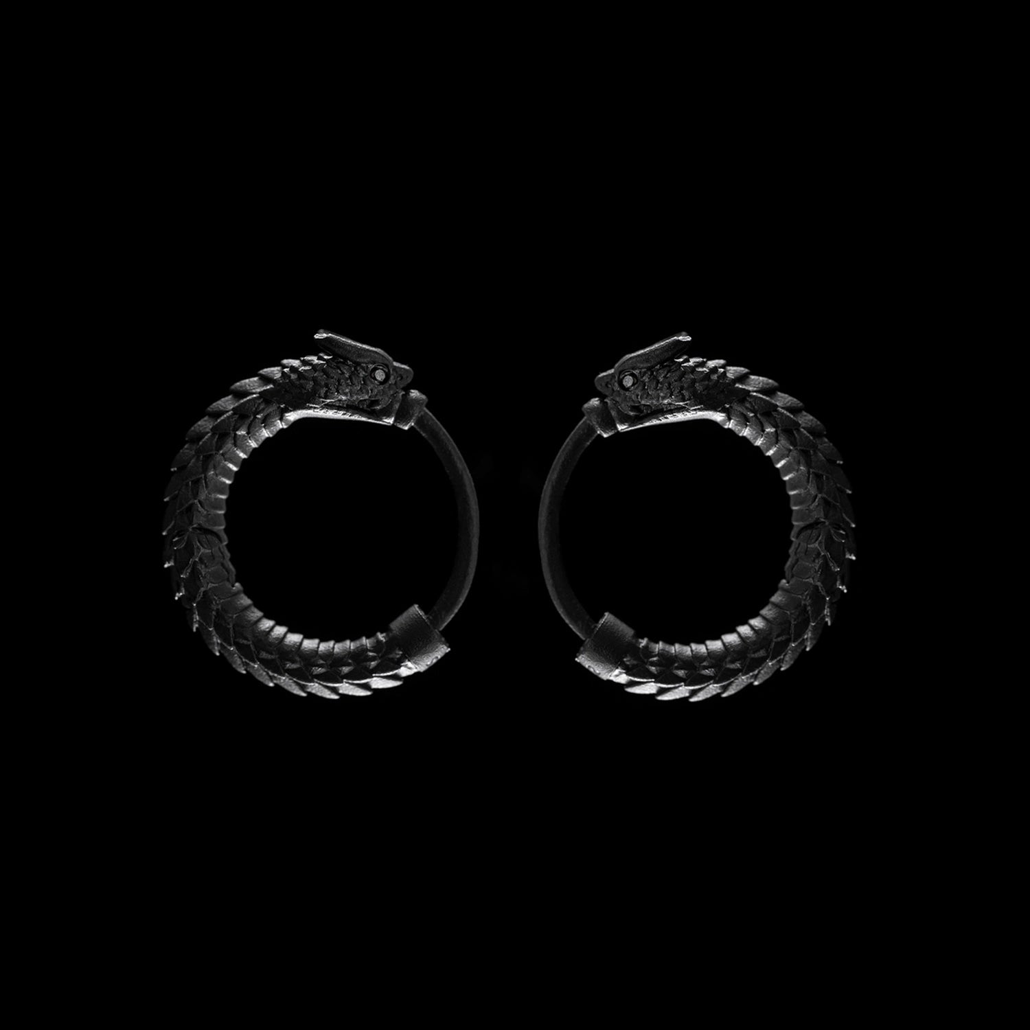 Ouroboros Earrings Black