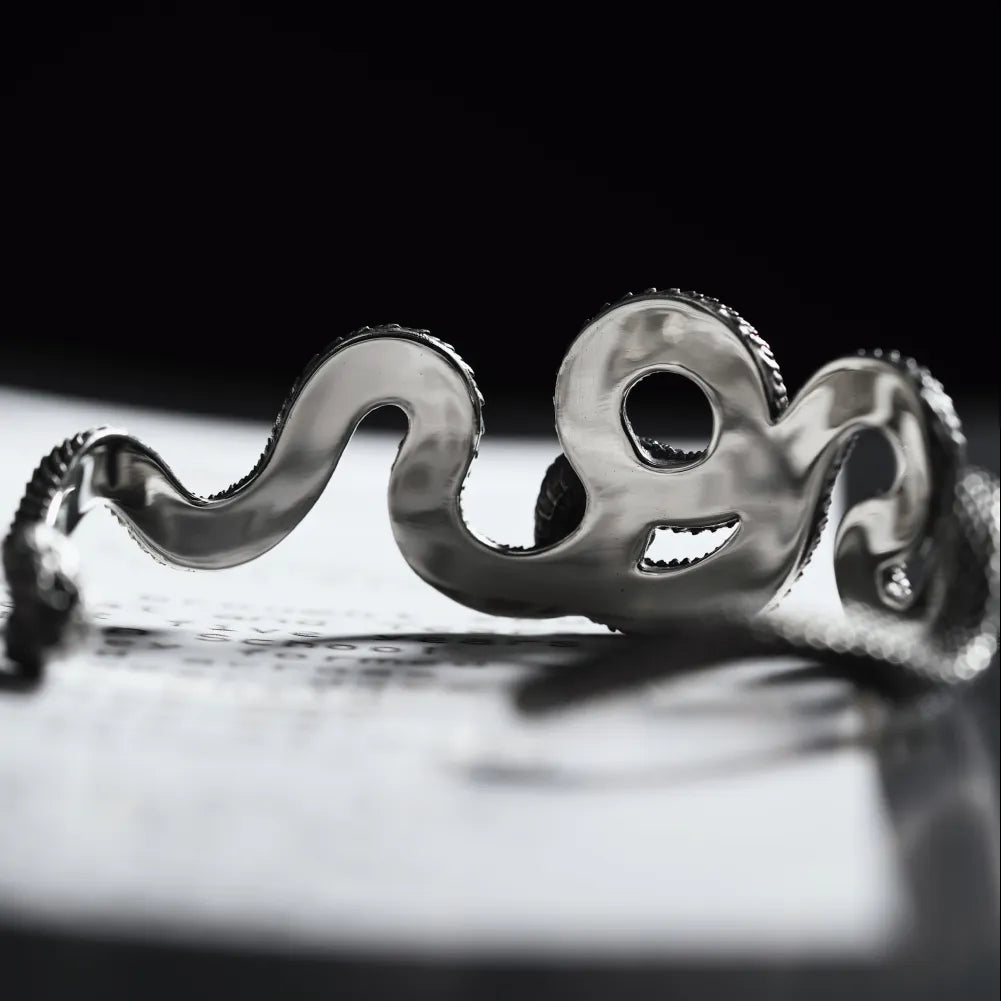 Ox.Silver Coiled Snake Bracelet Details 07