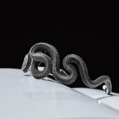 Ox.Silver Coiled Snake Bracelet Details 09