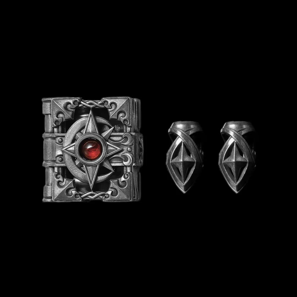 Luna Arcana Chain Clasp Necklace