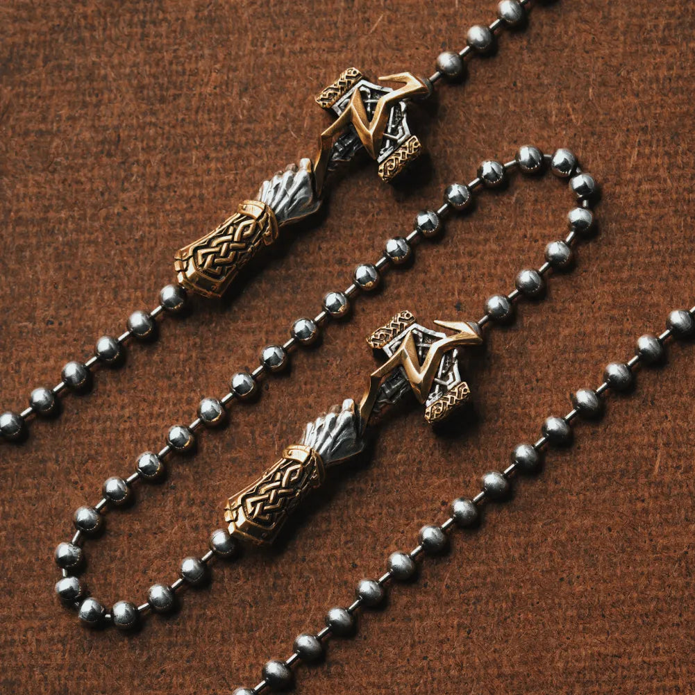 Thunder Hammer Chain Clasp Necklace