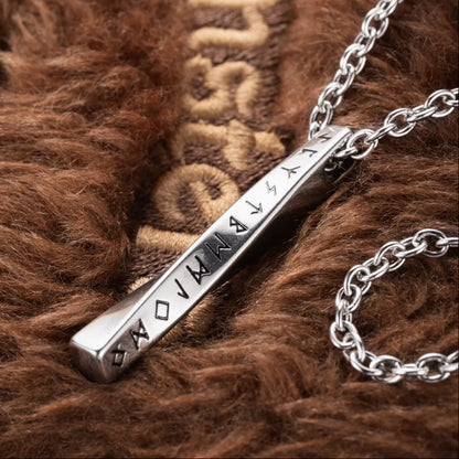 Rune Loop Pendant Details 04