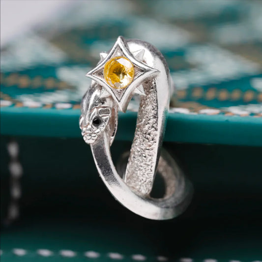 Silver Ouroboros Studs Details 06