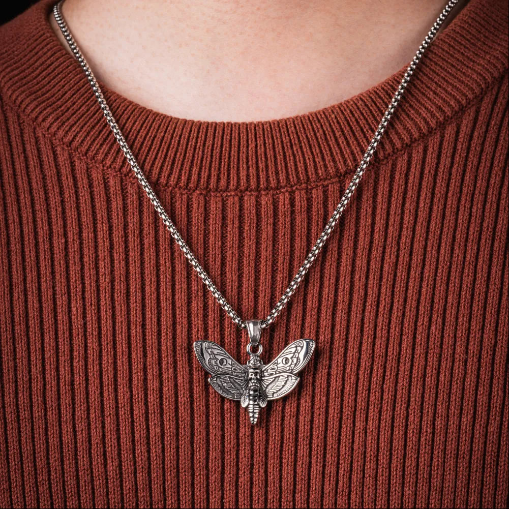 Skull Moth Pendant Details 08