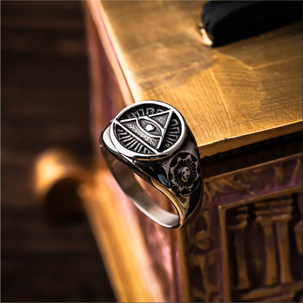 Titanium Steel Horus Signet Ring Details 02